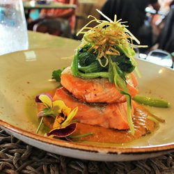 Poderi Crisci - Salmone Marinato – Home-marinated King Salmon served with almond and rocket pesto, mustard dressing and garden herb salad
