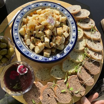 Casa Frida - Cheese board. Not very good - Wine Tasting Room Near Me - Ensenada, BCN