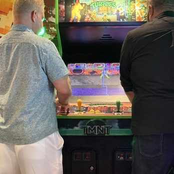 Arcave Room - Arcades Near Me - Glendale, California