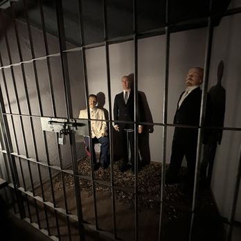 Polonia Wax - Museums Near Me - Kraków, Massachusetts