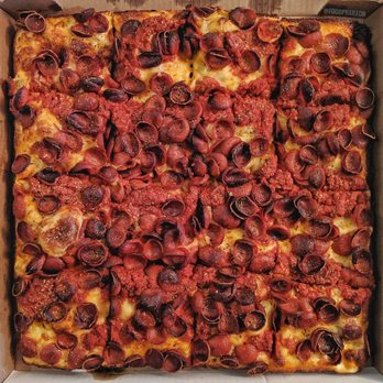 Maker Pizza Cameron - Pizza Near Me - Toronto, Ontario