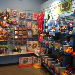 Treehouse Toys & Gifts