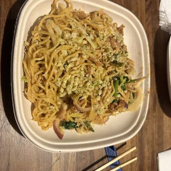 DokoDemo - Pork yakisoba - Ramen Near Me - New York, New York