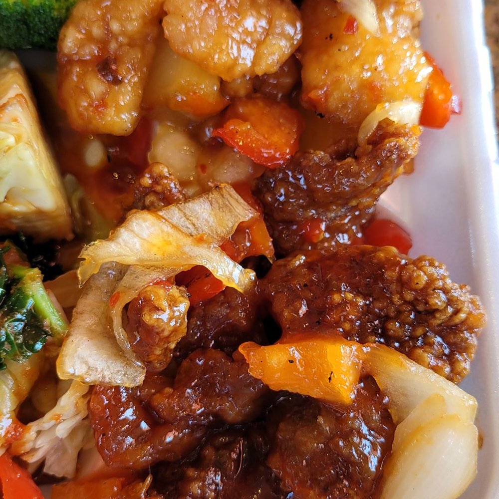 Panda Express - only tiny bite compare to other panda restaurant. - Chinese Near Me - Gustine, California