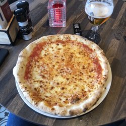 Very Italian Pizza - The (best) Magherita pizza