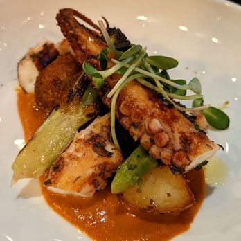 Amaru - Latin American Near Me - Chicago, Illinois