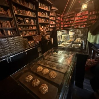 Gideon's Bakehouse - Bakeries Near Me - Lake Buena Vista, Florida