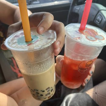 Yabarr Tea - Brown sugar oolong milk tea with coffee, jelly, and tapioca pears and rose green tea with lychee jelly - Bubble Tea Near Me - Indianapolis, Indiana