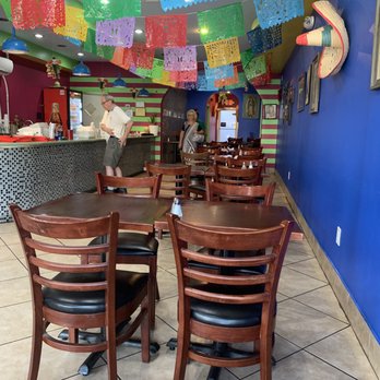Picante - Inside - Mexican Near Me - Springfield, New Jersey