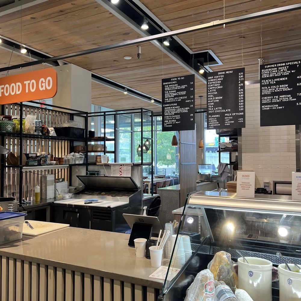 Sav Sav - Coffee & Tea Near Me - Grand Rapids, Michigan