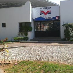 Acuática Robles Ríos - Fachada Principal
