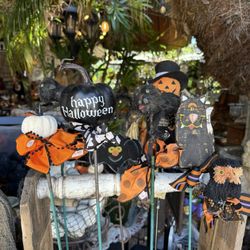 Vasquez Flowers And Gifts - Halloween sticks