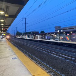 NJ Transit Metropark Train Station - Platform