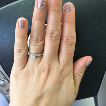 Tracy's Nails & Spa - Another beautiful gel manicure by Kim. Thank you! - Nail Salons Near Me - Valencia, California