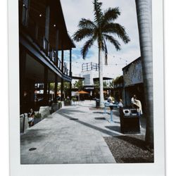 Sparkman Wharf - Restaurant area