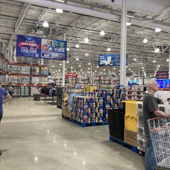 Costco Wholesale - Wholesale Stores Near Me - Palm Beach Gardens, Florida