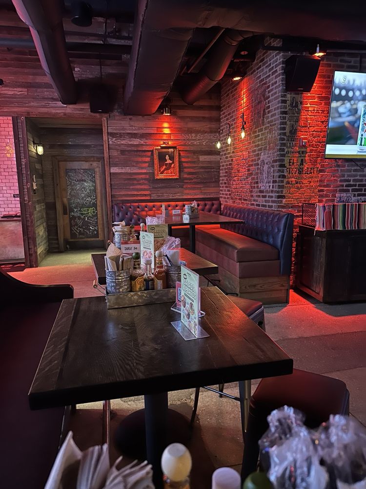 Bodega Taqueria y Tequila River North