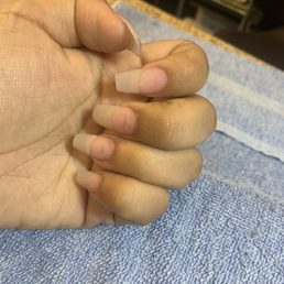 Mid-fill. Nails didn't lift even a LITTLE after 3 weeks. Constantly doing dishes. Working. Not even close to gentle with them