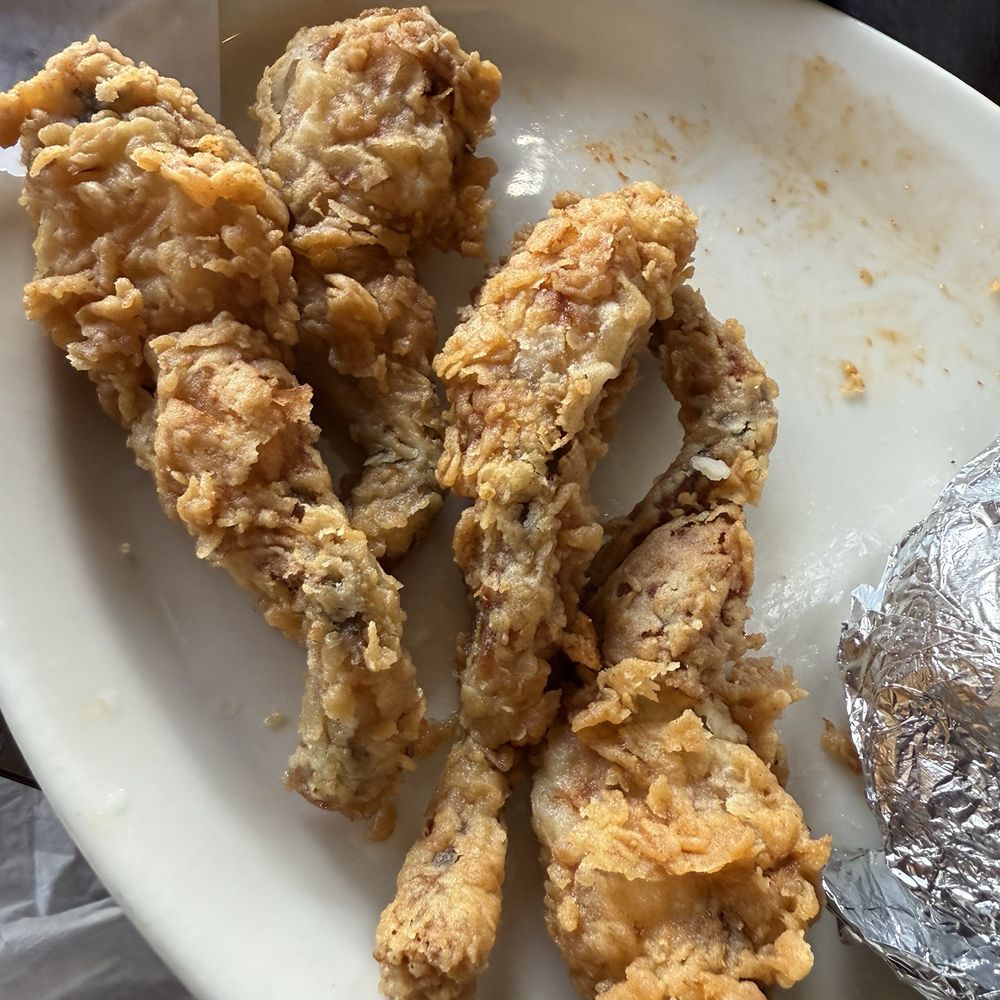 Hagy's Catfish Hotel - Frog legs - Seafood Near Me - Shiloh, Tennessee Hagy's Catfish Hotel - Frog legs - Seafood Near Me - Shiloh, Tennessee