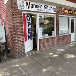 Mama's Kitchen - Front of restaurant