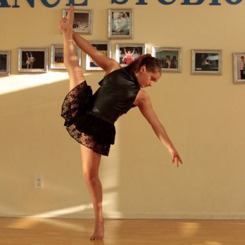 Krounk Dance Studio - Performing Arts Near Me - Glendale, California