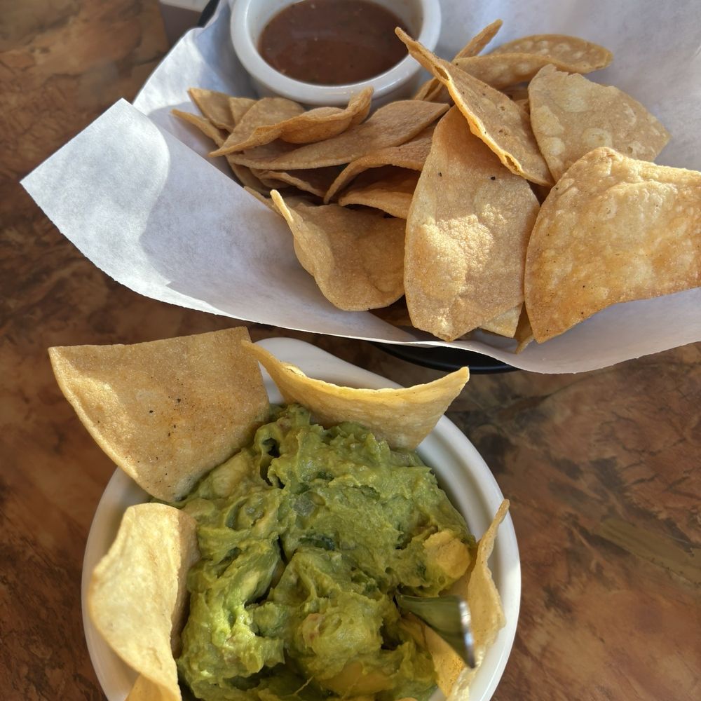 Del Barrio Cafe - Abel's Homemade Guacamole - Mexican Near Me - Midvale, Utah Del Barrio Cafe - Abel's Homemade Guacamole - Mexican Near Me - Midvale, Utah