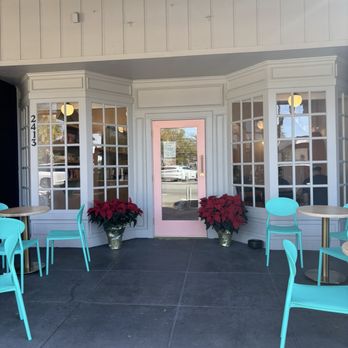 Cups & Pups Coffee - Coffee & Tea Near Me - Orlando, Florida Cups & Pups Coffee - Coffee & Tea Near Me - Orlando, Florida