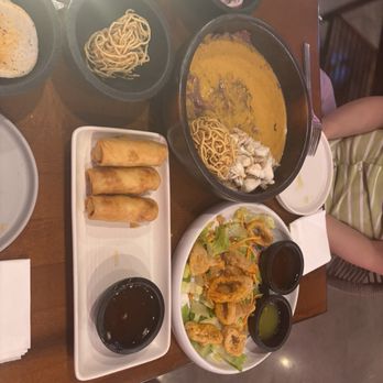 Krok - Eggrolls, fried calamari, wagyu and crab curry - Thai Near Me - Las Vegas, Nevada