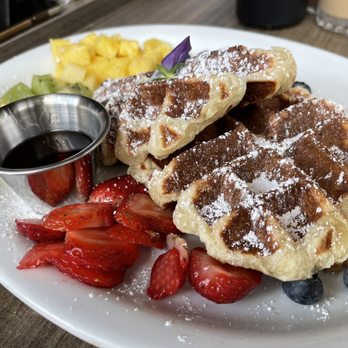 Bistro Cafe - Waffles and fruits - Breakfast & Brunch Near Me - Miami, Florida Bistro Cafe - Waffles and fruits - Breakfast & Brunch Near Me - Miami, Florida