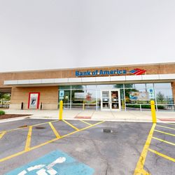 Bank of America Financial Center - Storefront