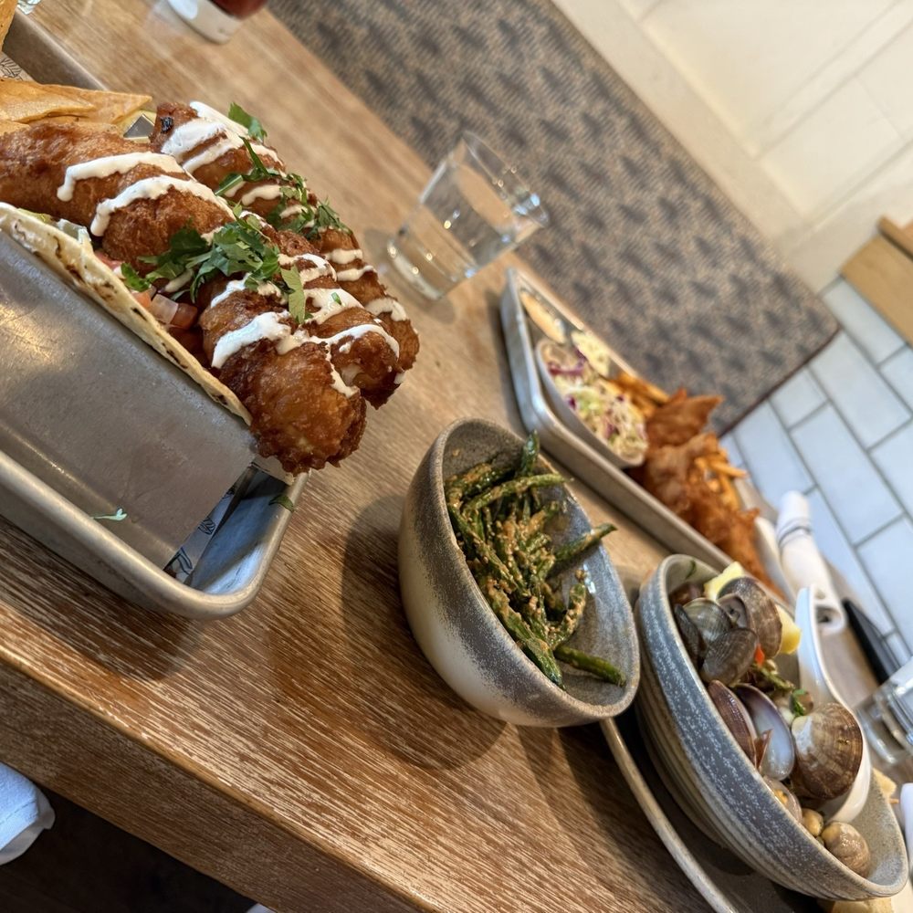 Pacific Catch - Seafood Near Me - Palo Alto, California