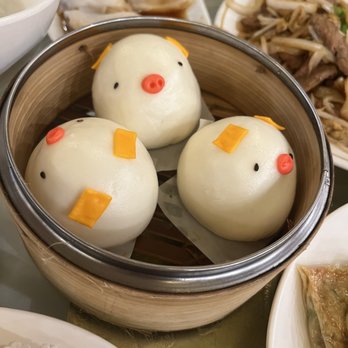 Triple Crown Restaurant - Cute piggy custard bun - Dim Sum Near Me - Chicago, Illinois Triple Crown Restaurant - Cute piggy custard bun - Dim Sum Near Me - Chicago, Illinois