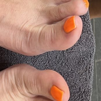 Glow Nail Bar - Happy toes in summer gel orange. - Nail Salons Near Me - Henderson, Nevada