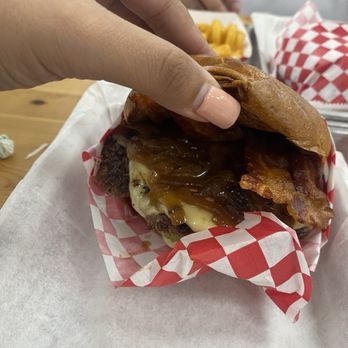 Burger-Chan - 5-oz Patty Burger - One 5-oz Patty Most Popular With bacon, and pepper jack cheese - Burgers Near Me - Houston, Texas Burger-Chan - 5-oz Patty Burger - One 5-oz Patty Most Popular With bacon, and pepper jack cheese - Burgers Near Me - Houston, Texas