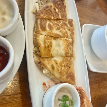 Merriman's Honolulu - Kalua Pig Quesadilla - Hawaiian Near Me - Honolulu, Hawaii Merriman's Honolulu - Kalua Pig Quesadilla - Hawaiian Near Me - Honolulu, Hawaii