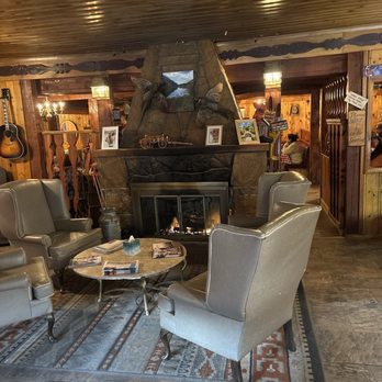 Texas Reds Steakhouse - Steakhouses Near Me - Red River, New Mexico
