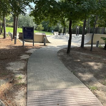 Terramont Park - Skateboarding area - Disc Golf Near Me - The Woodlands, Texas Terramont Park - Skateboarding area - Disc Golf Near Me - The Woodlands, Texas