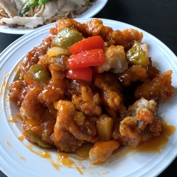 Restaurant Ruby Rouge - Sweet and sour pork - Dim Sum Near Me - Montreal, Quebec