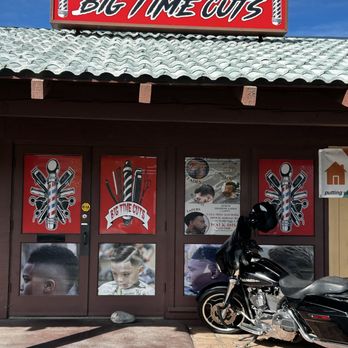 Bigtime Cuts - Front signage - Barbers Near Me - Victorville, California Bigtime Cuts - Front signage - Barbers Near Me - Victorville, California
