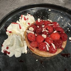 The Office Bar - Raspberry tart