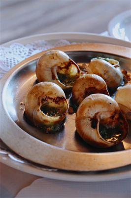 Le Petit Bistro by null