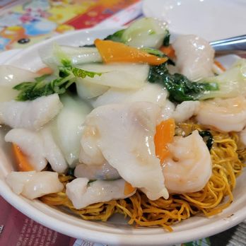 Happy Garden - Hong Kong Style Seafood Combination Noodles - Chinese Near Me - Oakland, California Happy Garden - Hong Kong Style Seafood Combination Noodles - Chinese Near Me - Oakland, California