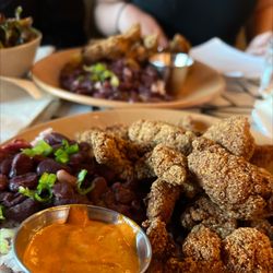 Oeste Bar & Cafe - Bruh, don't wait - catfish everyday!
