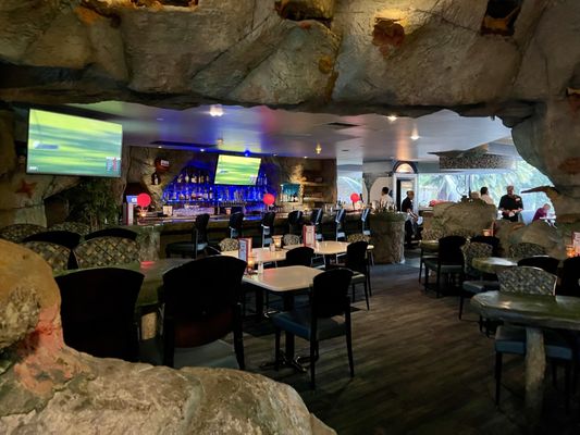 Anthony's Fish Grotto by null