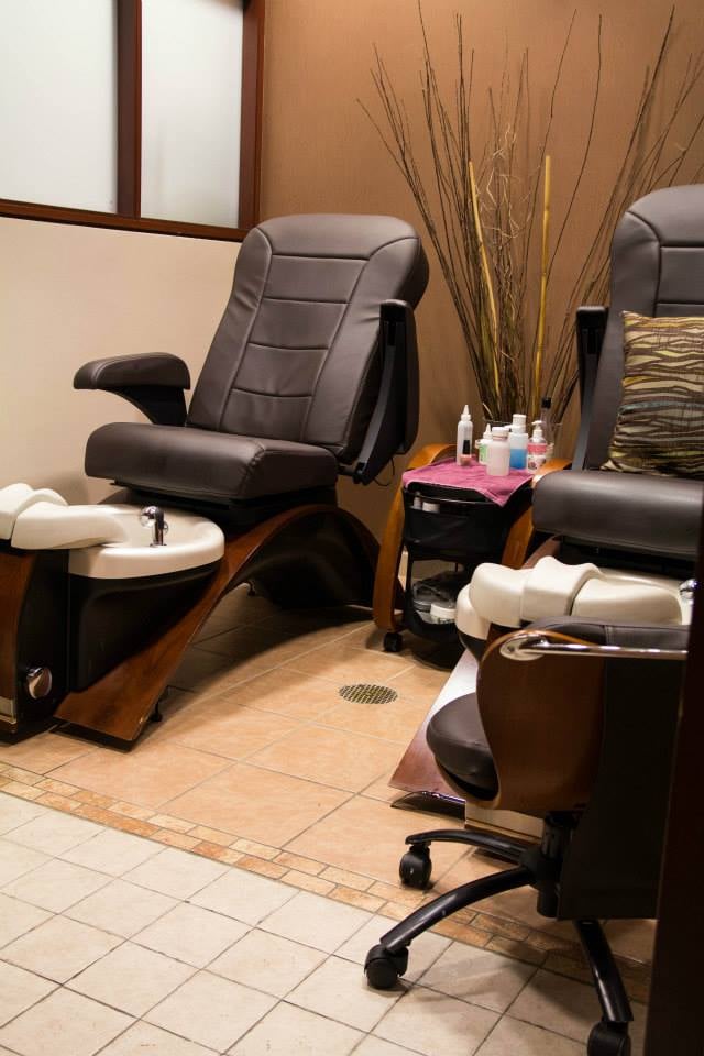 Radiance Salon & DaySpa Logo