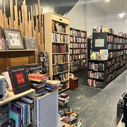 Amazing Books & Records - Front of store