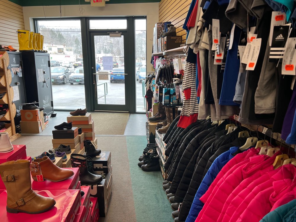 LENNY’S OUTLET Updated September 2024 30 Photos & 10 Reviews 54 N