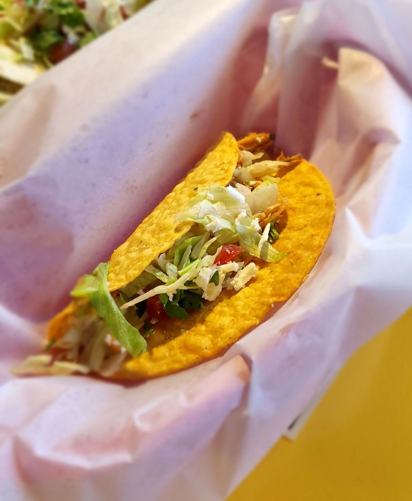 Fuzzy's Taco Shop — Mexican restaurant in Des Moines