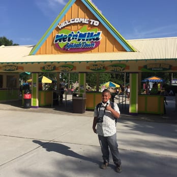 Wet 'n' Wild SplashTown - Amusement Parks Near Me - Spring, Texas Wet 'n' Wild SplashTown - Amusement Parks Near Me - Spring, Texas