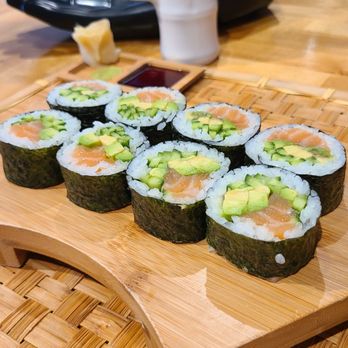 Sushi Zey - Salmon Avocado Roll - Sushi Bars Near Me - Miami, Florida Sushi Zey - Salmon Avocado Roll - Sushi Bars Near Me - Miami, Florida